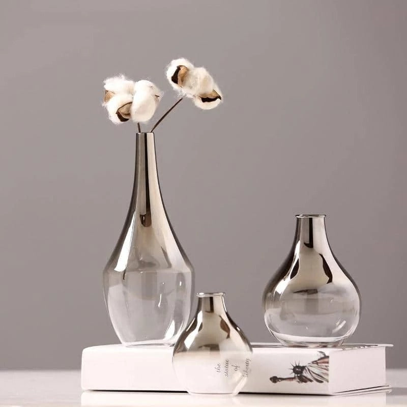 Jarrón de cristal decorativo con diseño degradado plateado