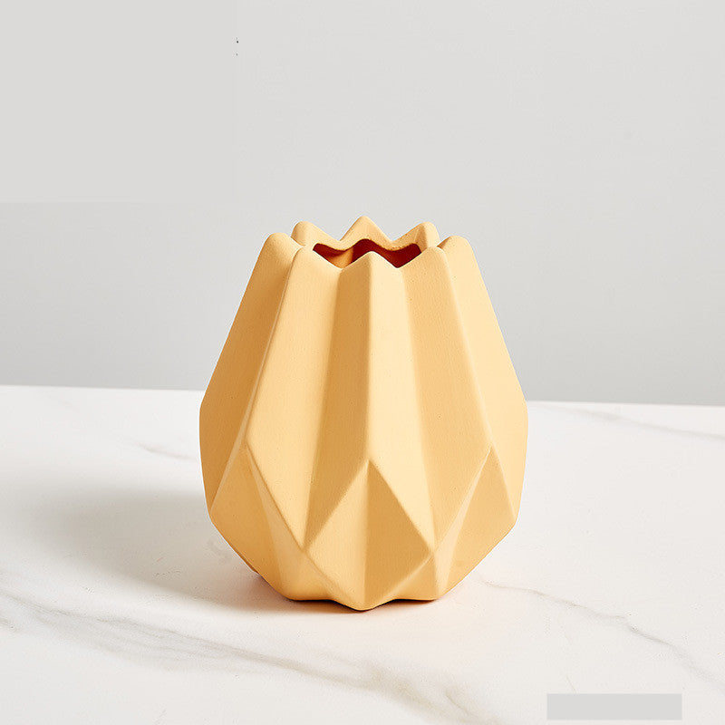 Florero Cerámico Escultural — Diseño Contemporáneo Premium
