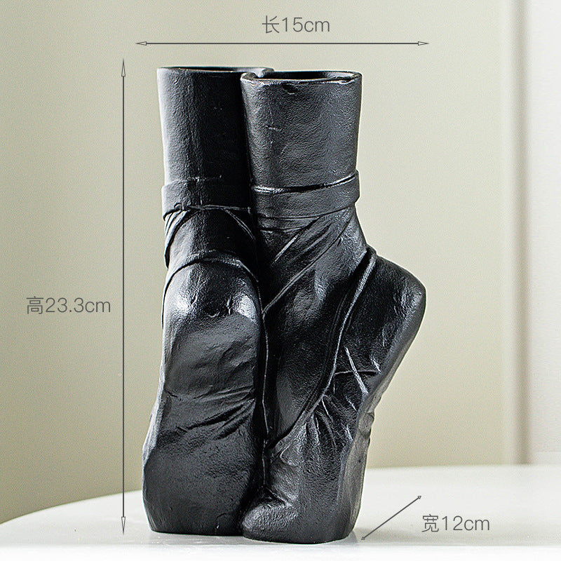 Jarrón Cerámico Ballet – Minimalismo con Estilo